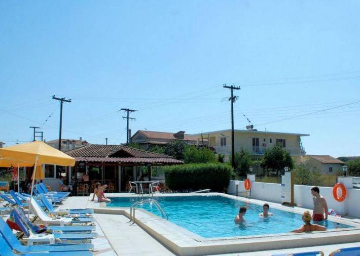 Britannia Otel Agrilia Dış mekan fotoğraf